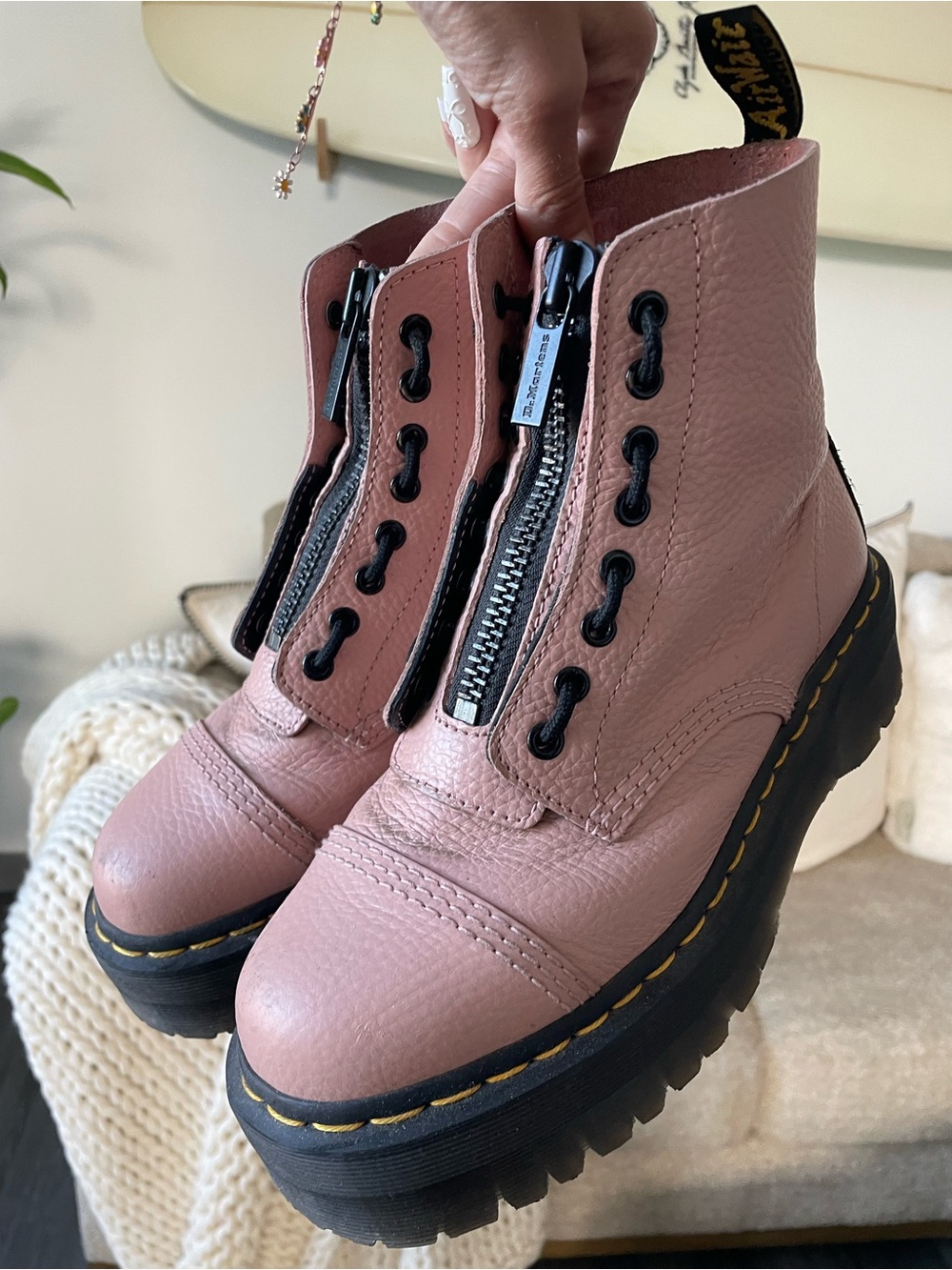 DR MARTENS JADON PLATFORM BOOT Pink Leather Combat size 9 women - Picture 3 of 5